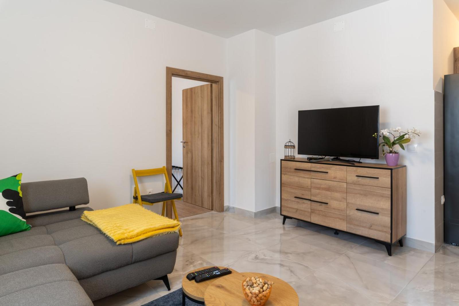 Apartman Jabuka คาร์โลวัตส์ ภายนอก รูปภาพ