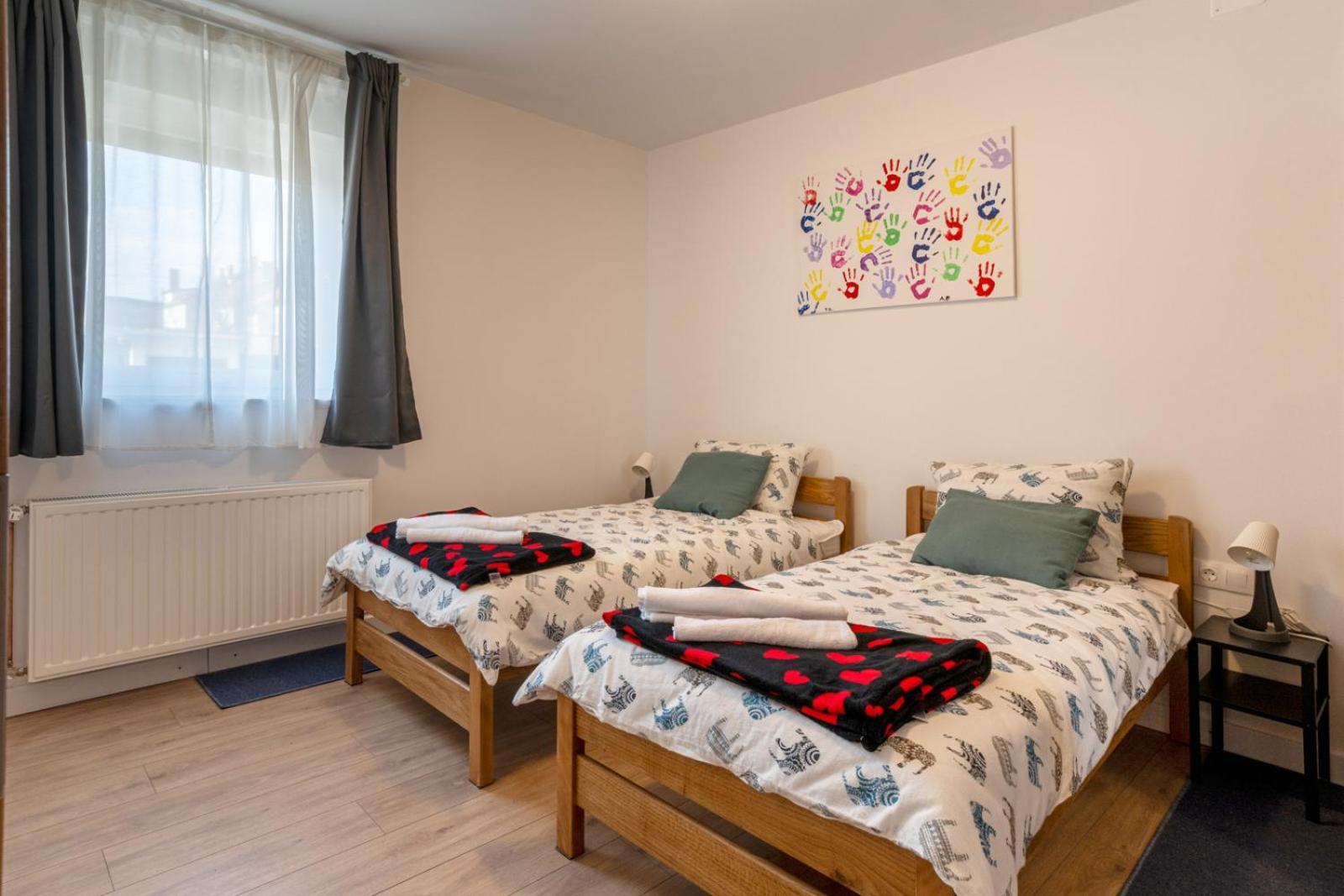 Apartman Jabuka คาร์โลวัตส์ ภายนอก รูปภาพ