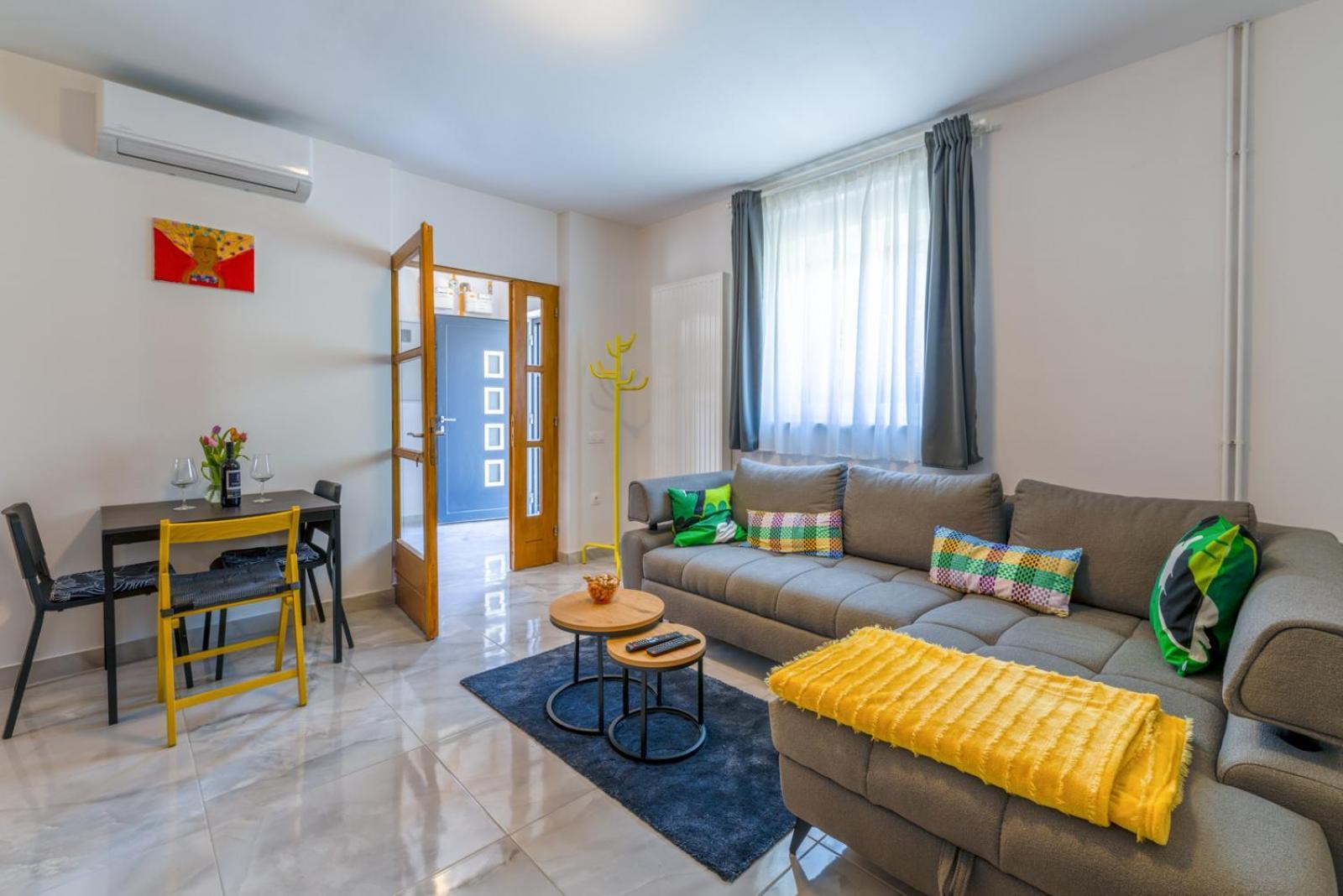 Apartman Jabuka คาร์โลวัตส์ ภายนอก รูปภาพ